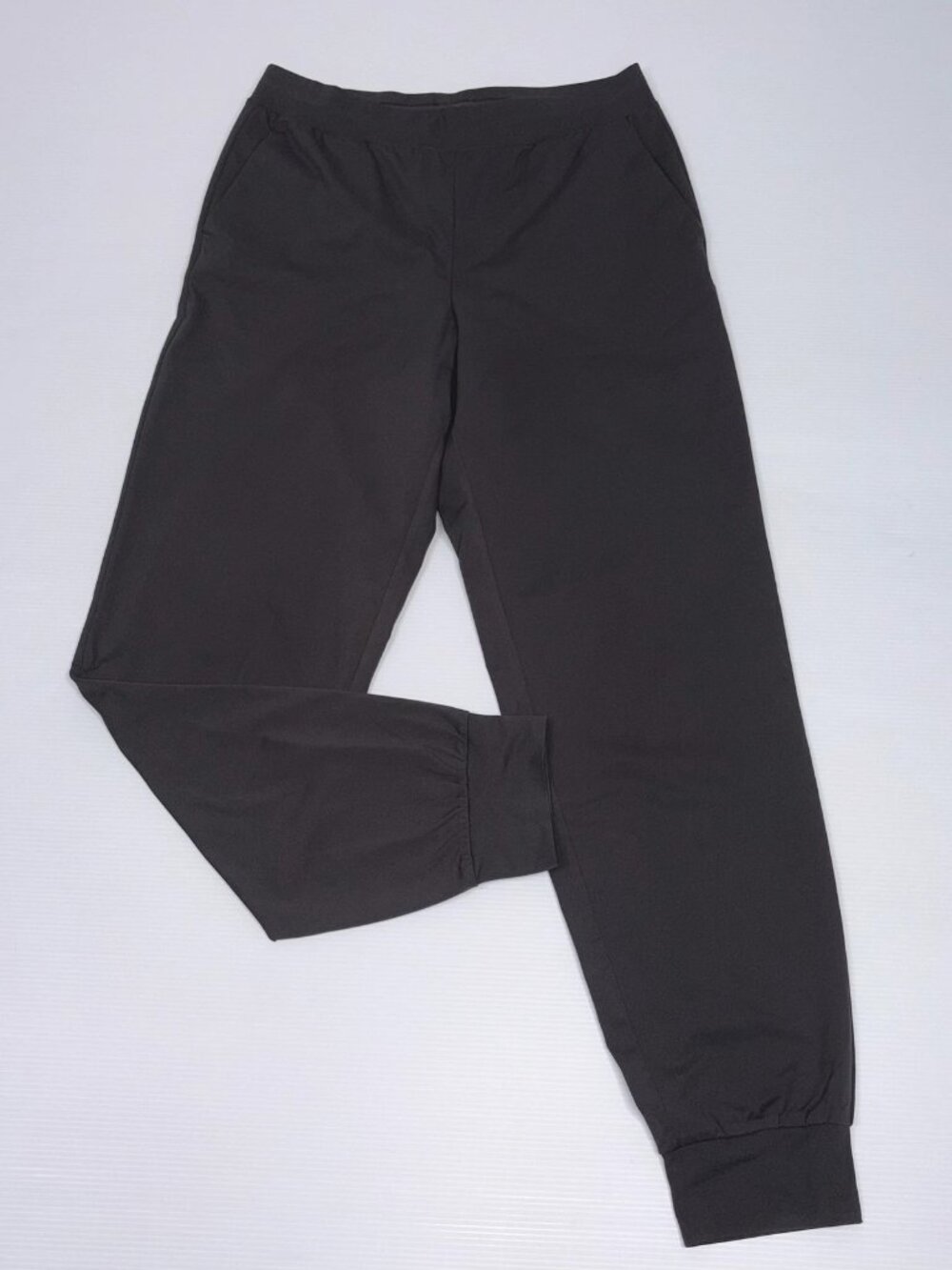 UNIQLO women's jogger pants small